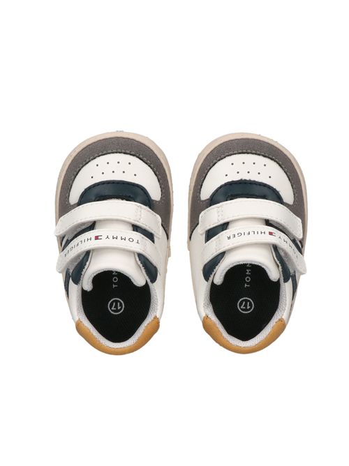 Sneakers, neonato, logate. TOMMY HILFIGER | T0B9 35211 1755Y913